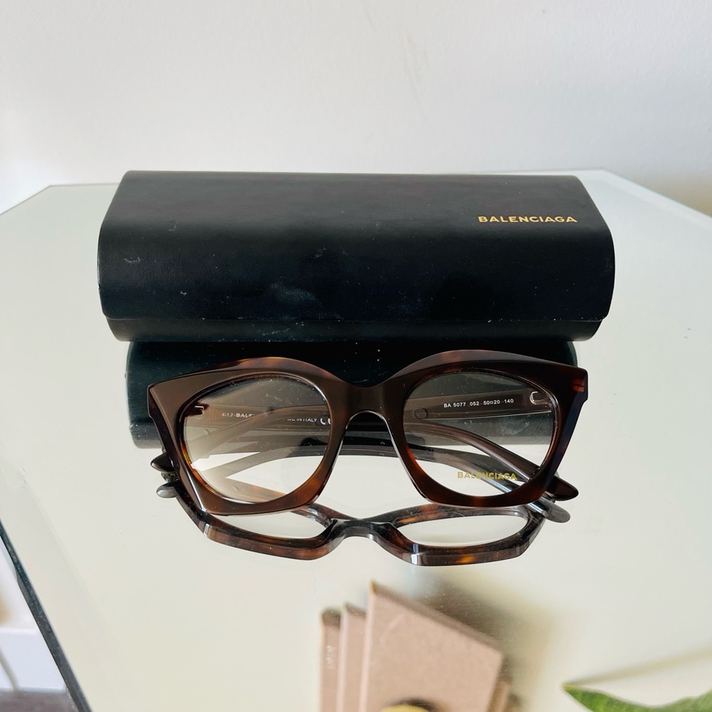 Balenciaga BA5077 052 Eyeglasses with case